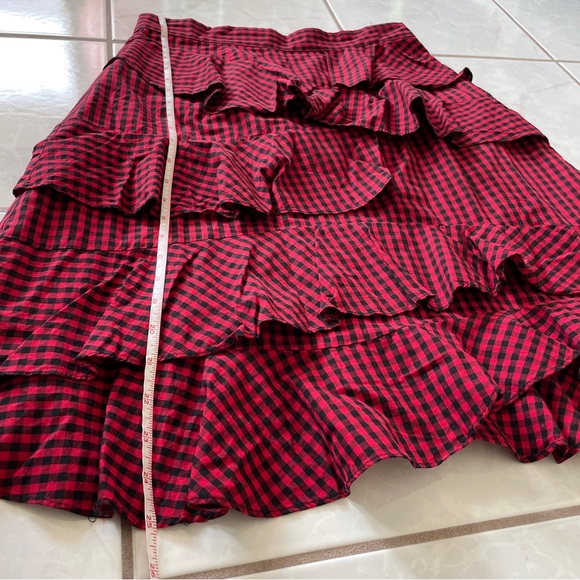 Vero Moda Red Black Gingham Ruffle Skirt Size Large - Picture 8 of 8